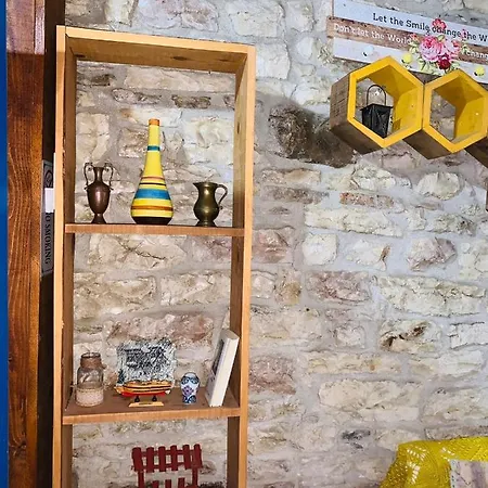 And Val-mar Gjirokastër