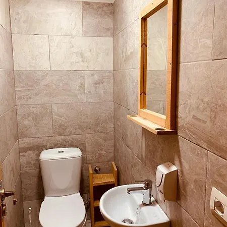 And Val-mar * Gjirokastër