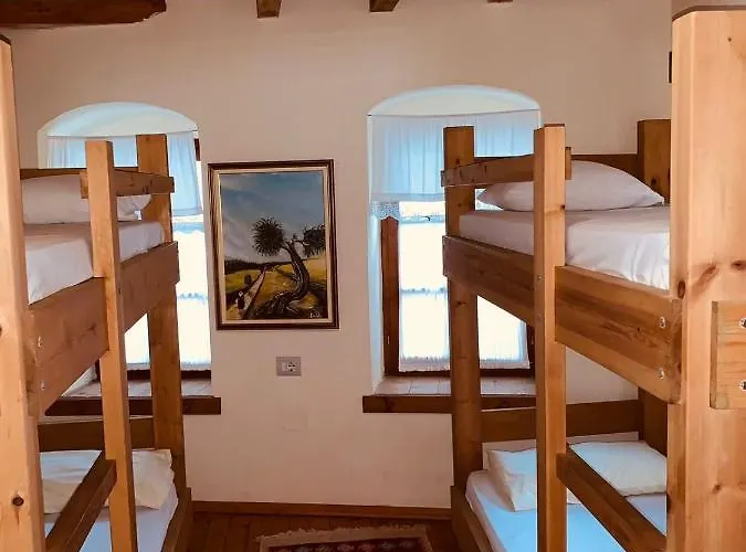 And Val-mar אכסניה *