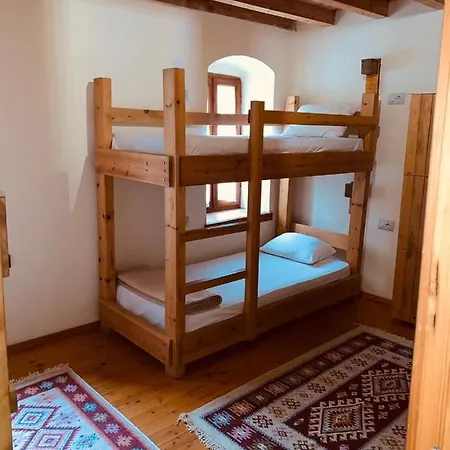 Hostel And Val-mar *