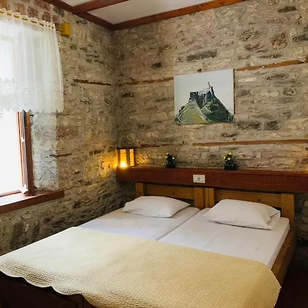 And Val-mar Gjirokaster